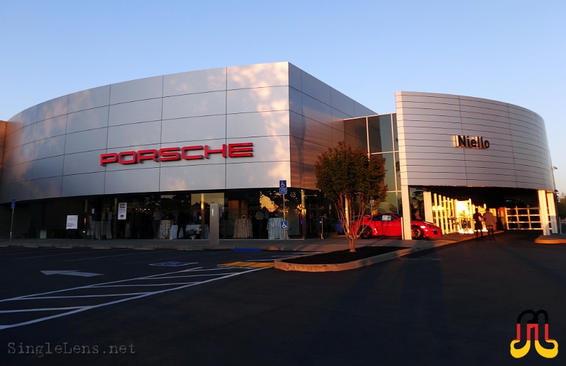 005-Niello-Porsche-Rocklin-Grand-Reopening.JPG